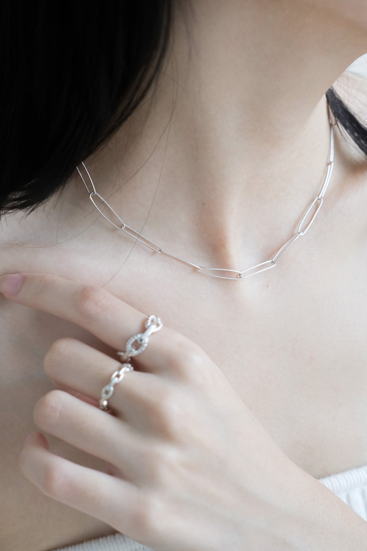 Clip choker