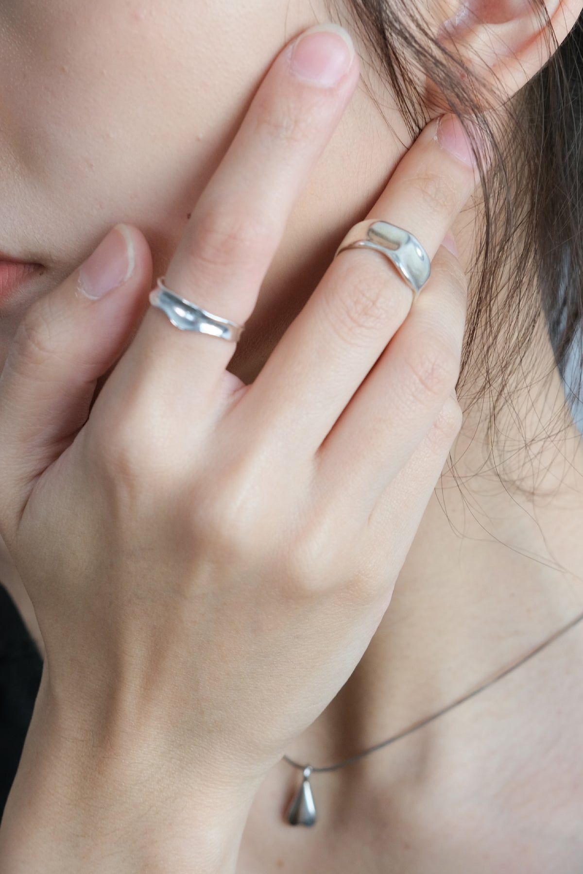 Irregular thin ring