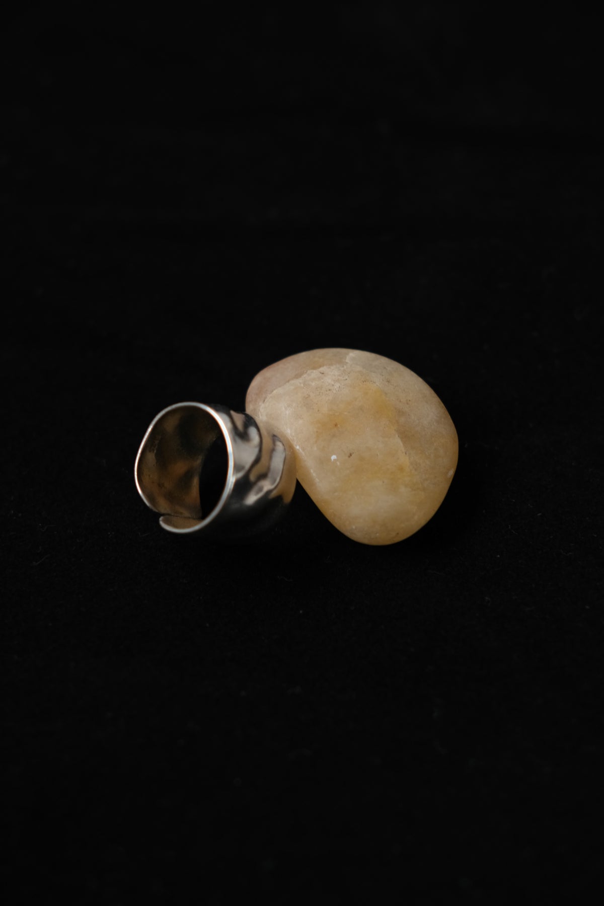 Broad edge light plate chain ring