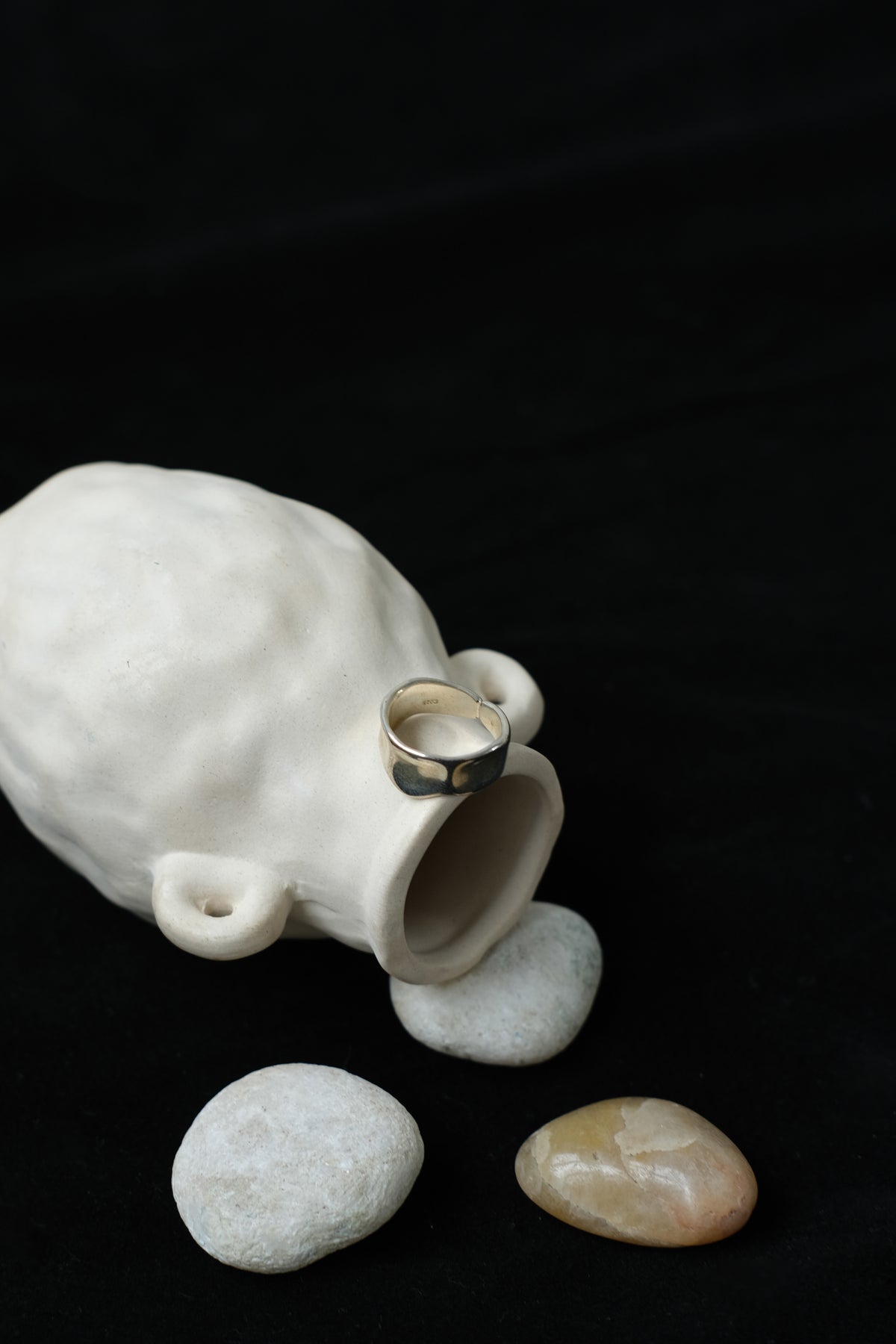 Irregular thin ring