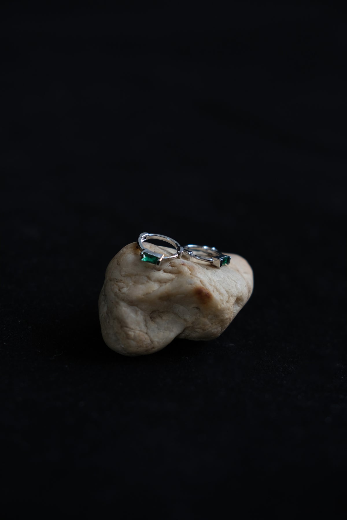 Emerald square small earrings