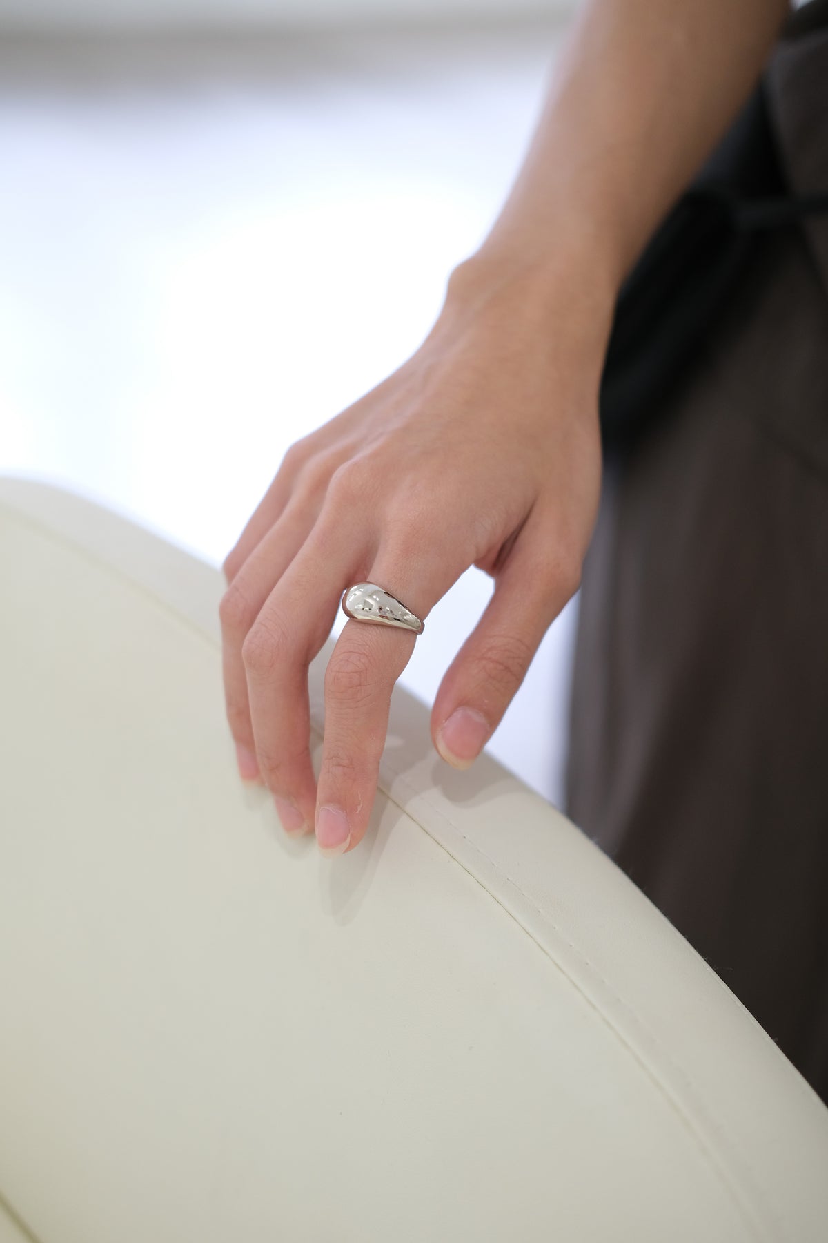 Minimalist and Irregular Ring