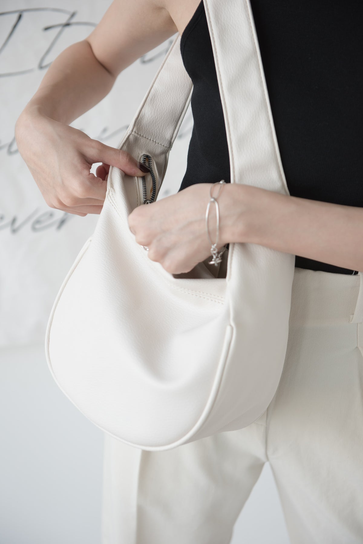 PU Shoulder handbag in cream white