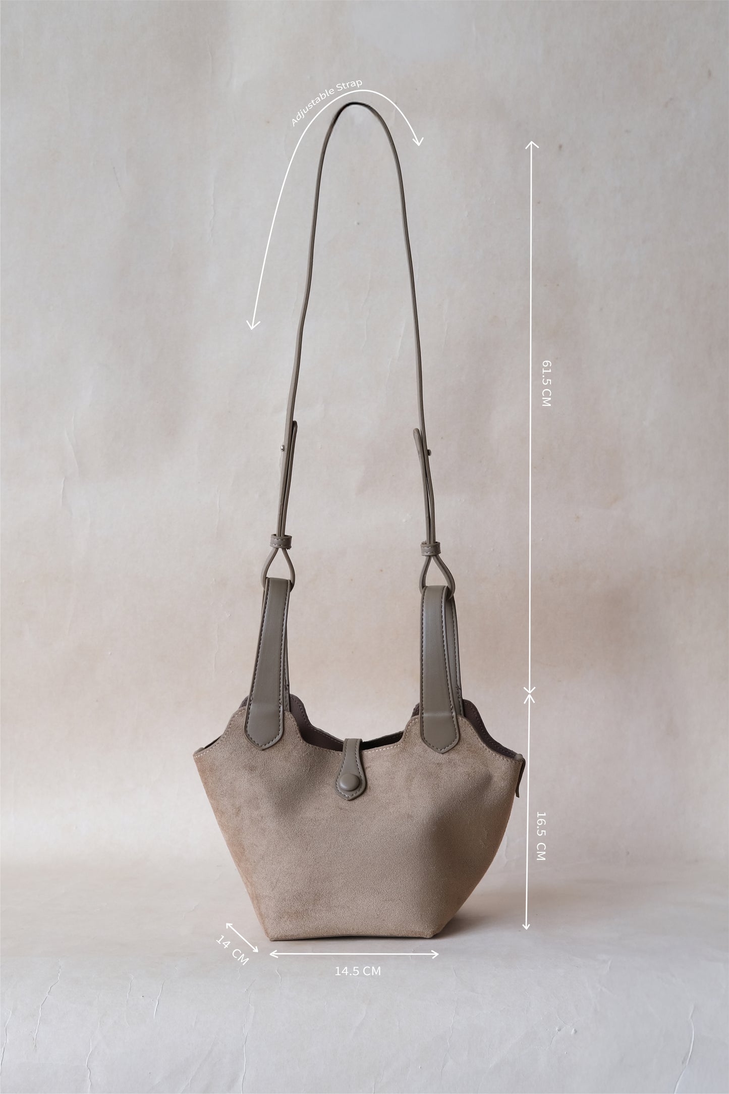 Époque Bucket Bag - Almond