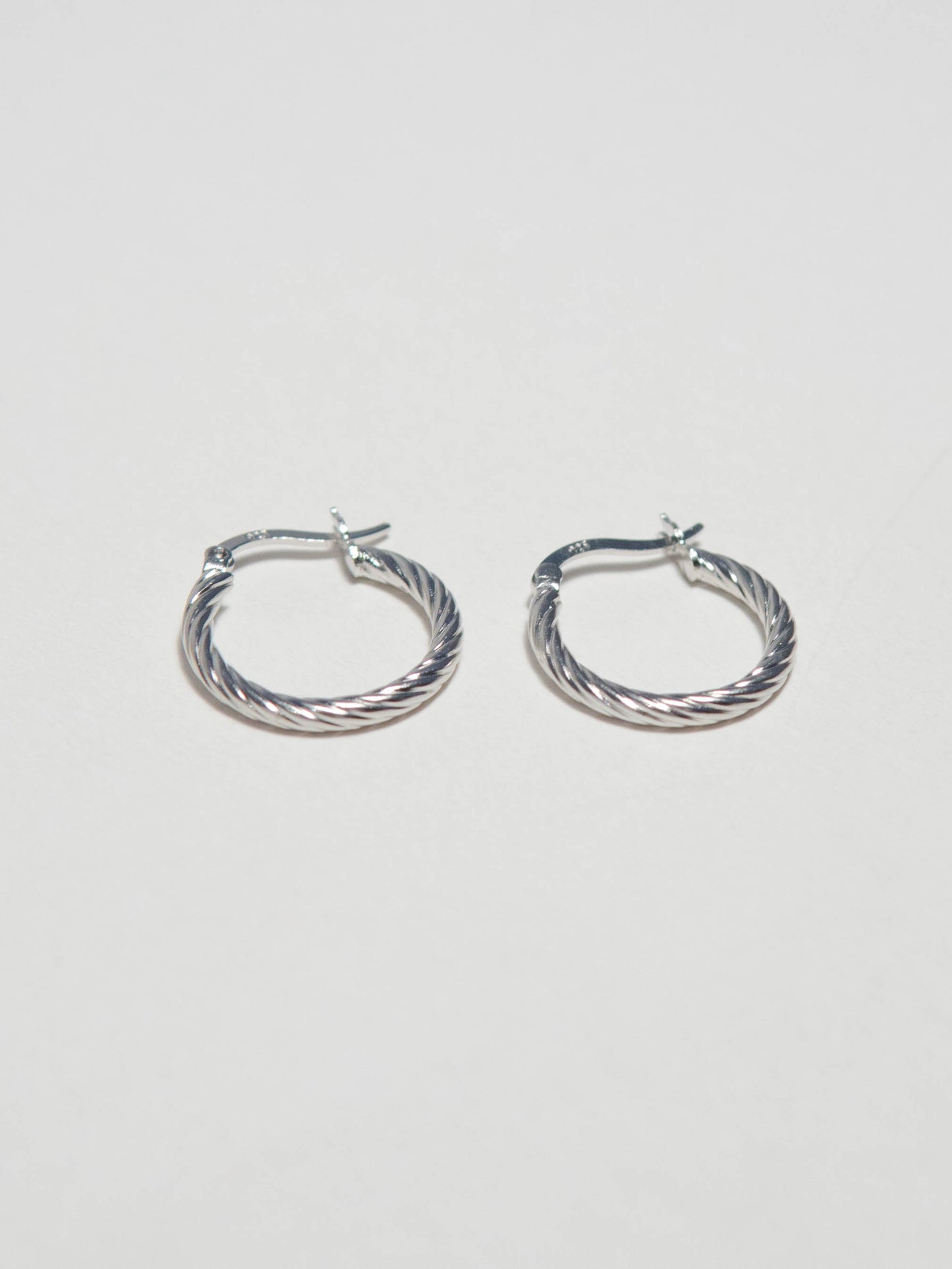 Twist earrings in Sterling Silver