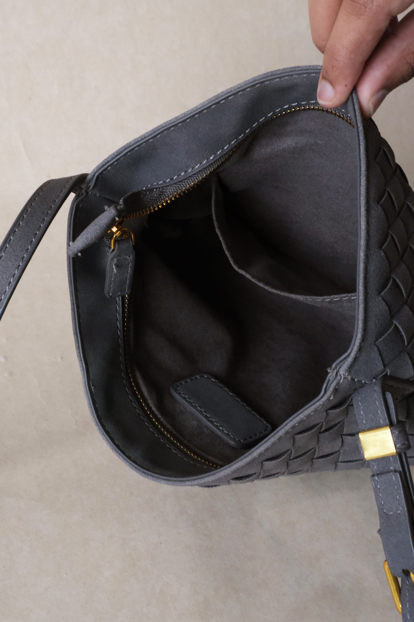 Artisan Forme Hobo - Warm Grey