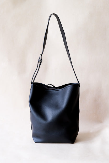 The Alira Bucket - Classic Black