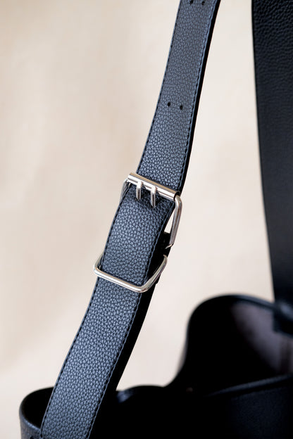 The Alira Bucket - Classic Black