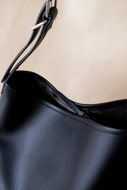 The Alira Bucket - Classic Black
