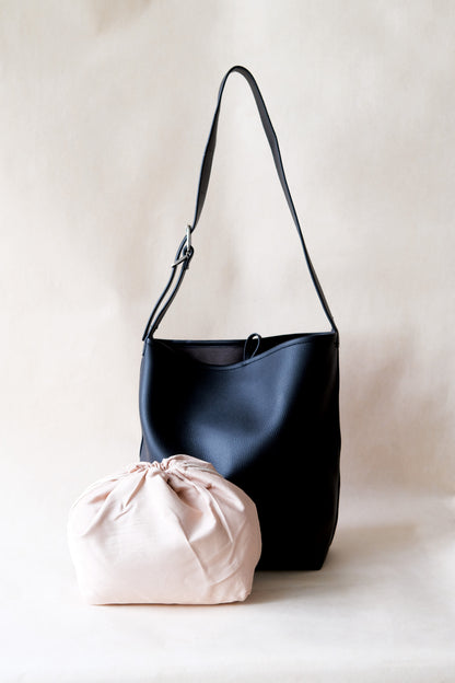 The Alira Bucket - Classic Black
