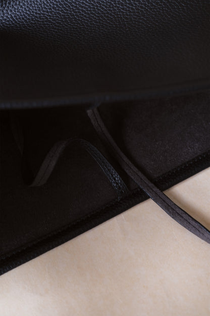 The Alira Bucket - Classic Black