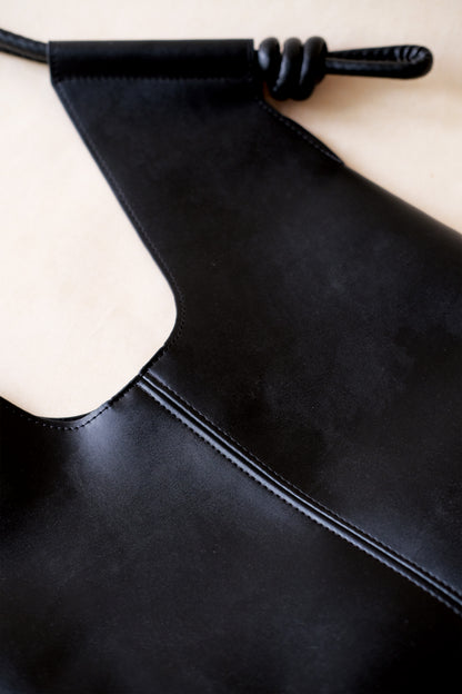 The Véra Essential - Classic Black