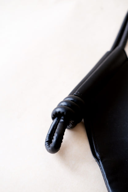 The Véra Essential - Classic Black