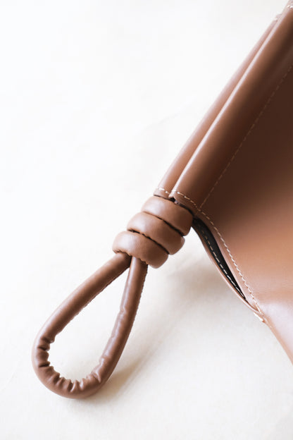 The Véra Essential - Chestnut