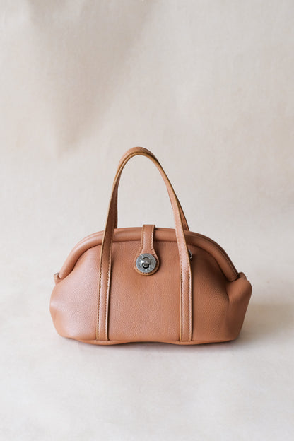 Éla Curve Bag - Chestnut