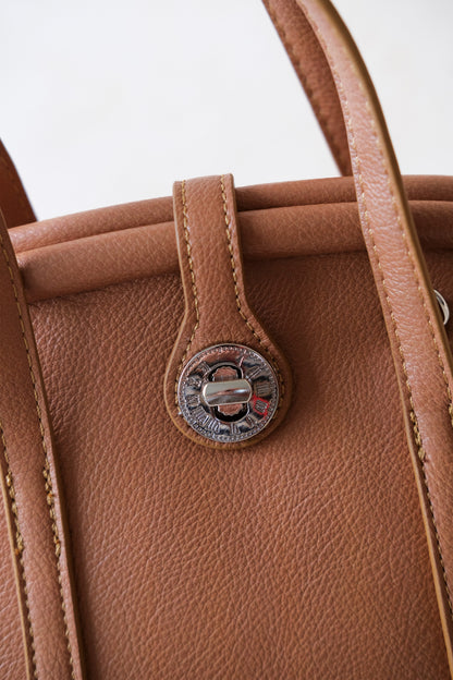 Éla Curve Bag - Chestnut
