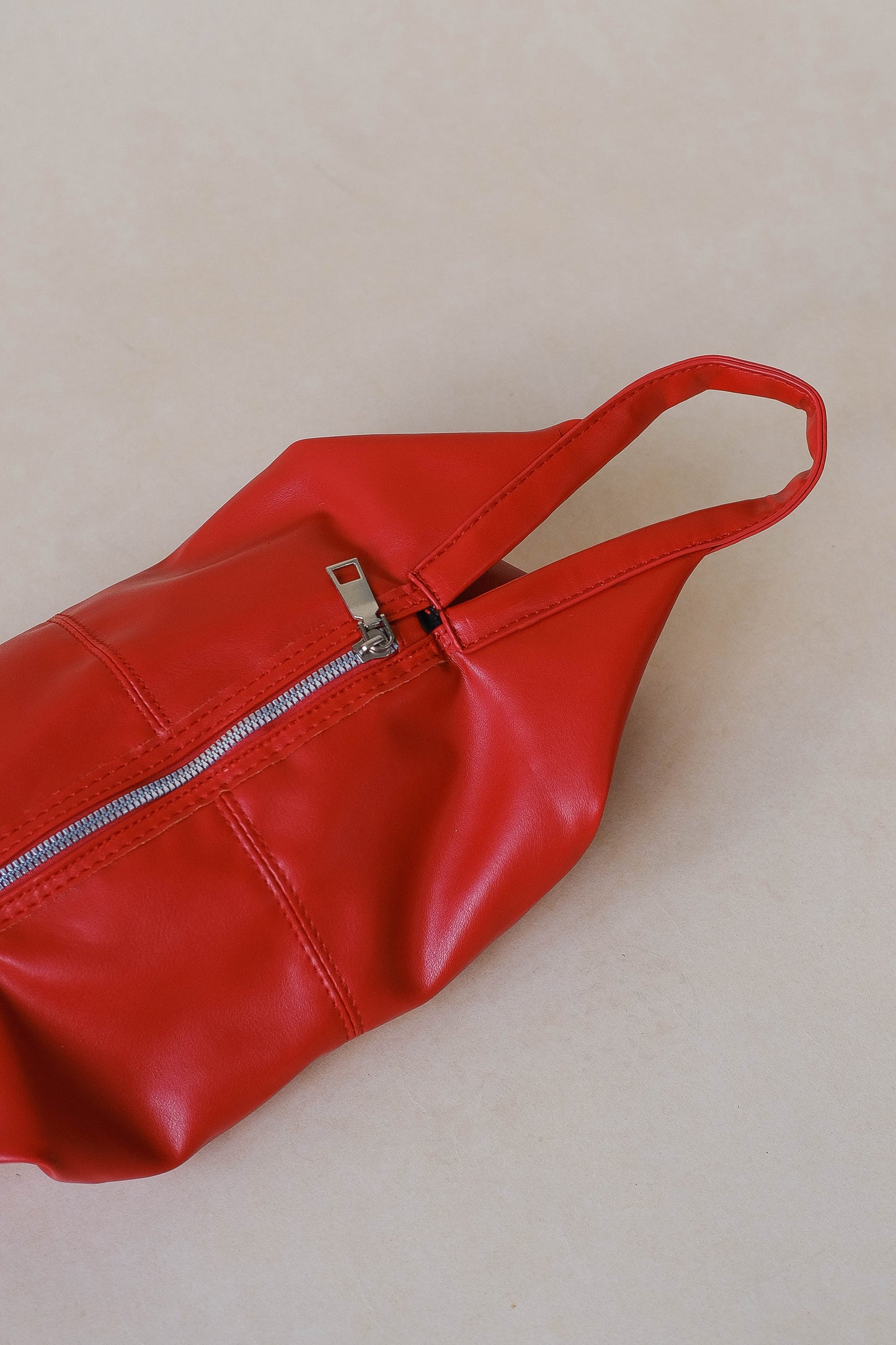 Oil Wax Soft Vegan Leather Horn Folding Bag - Red