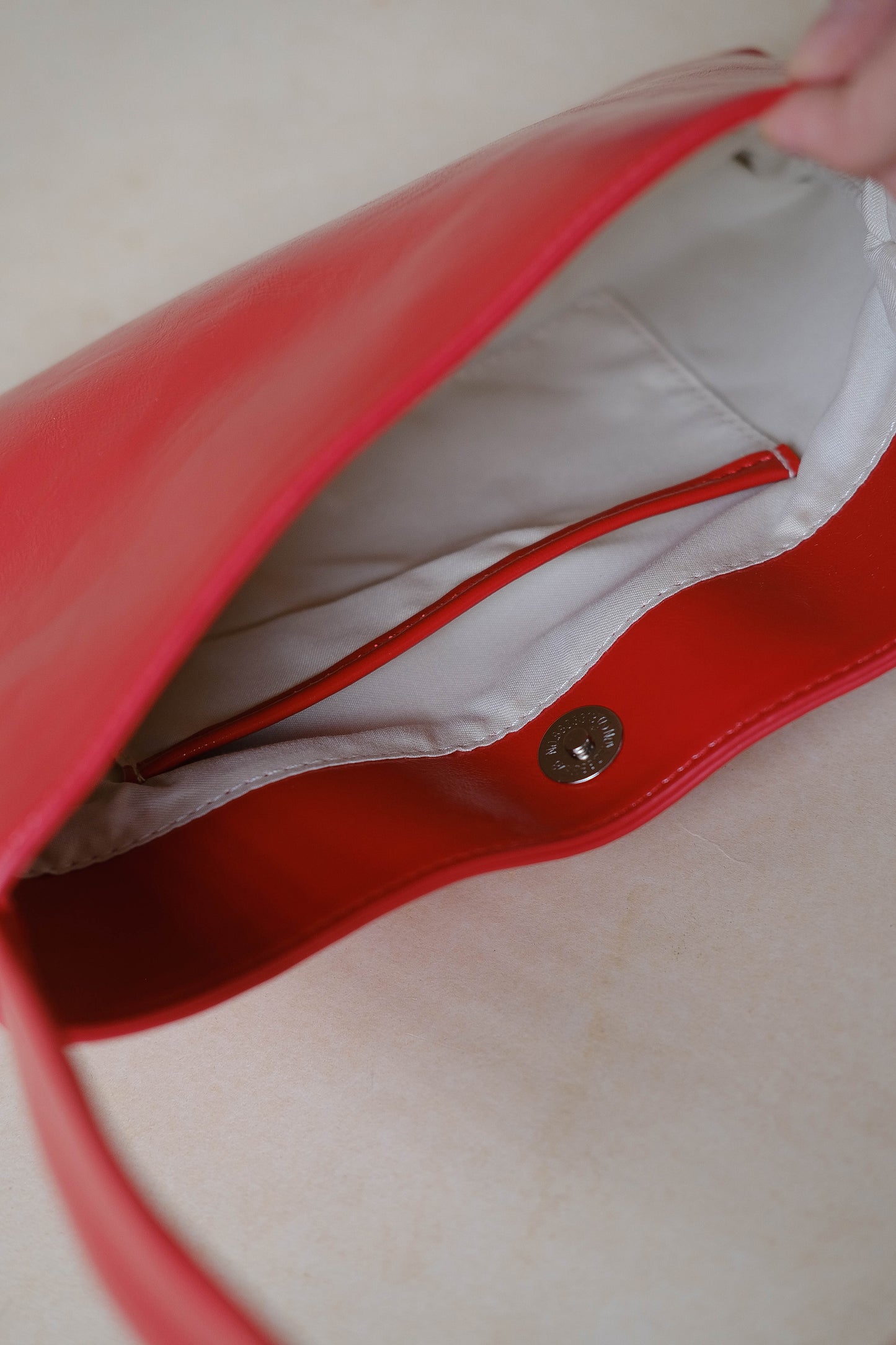 French Style Versatile Armpit Bag - Elegant Red