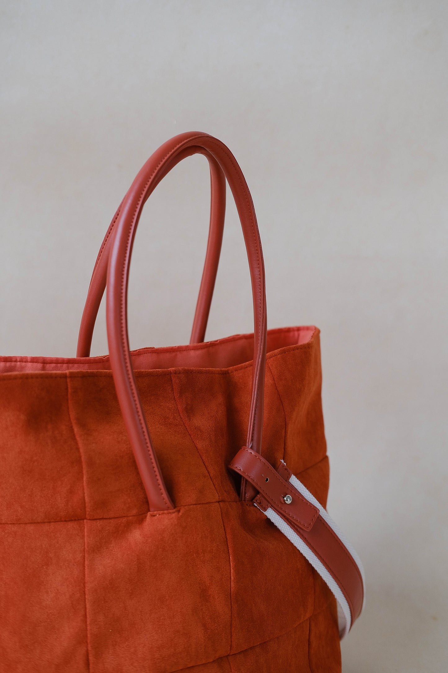 Large capacity portable bucket bag - Tipsy Orange