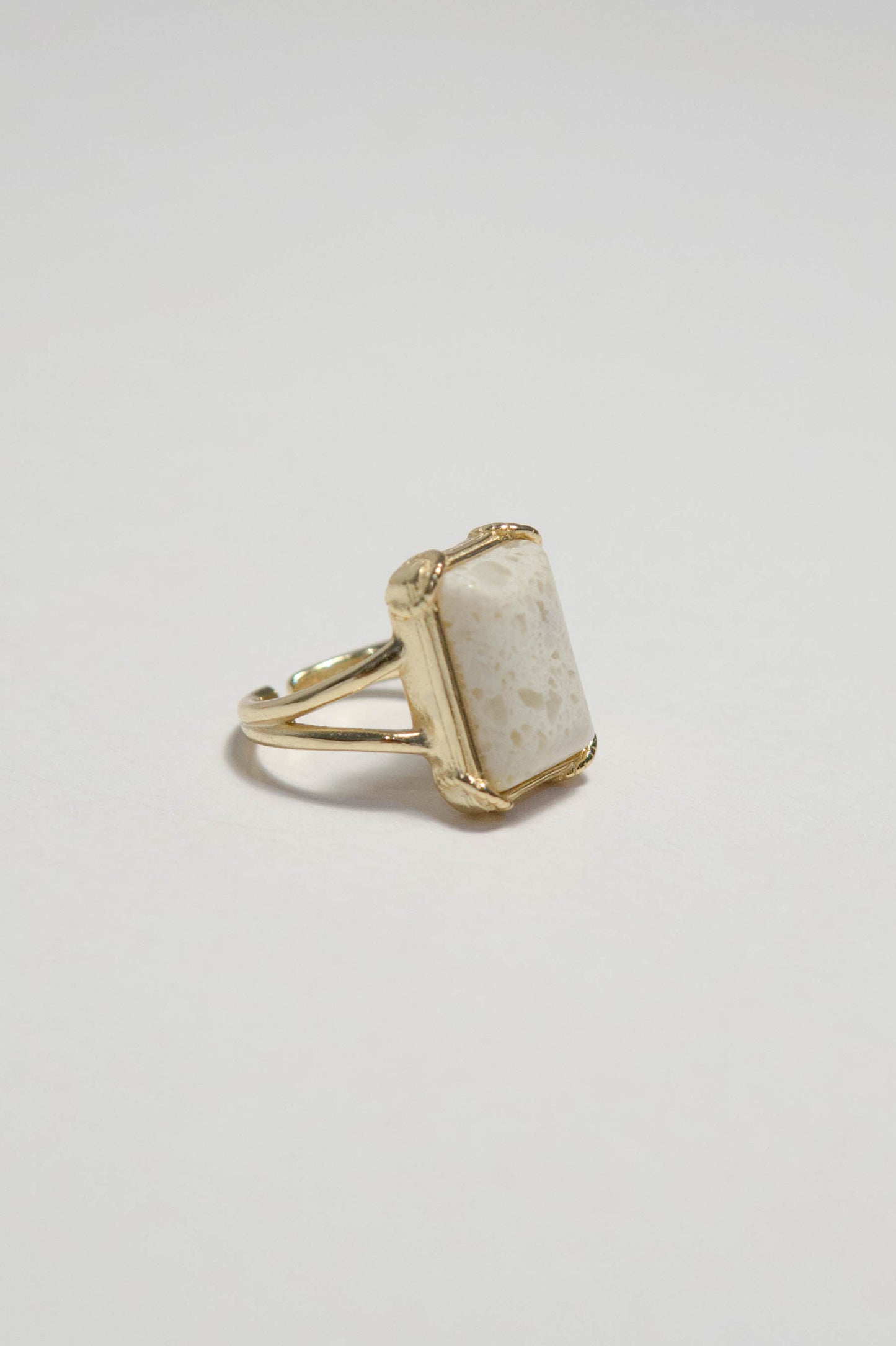 Vintage marble ring