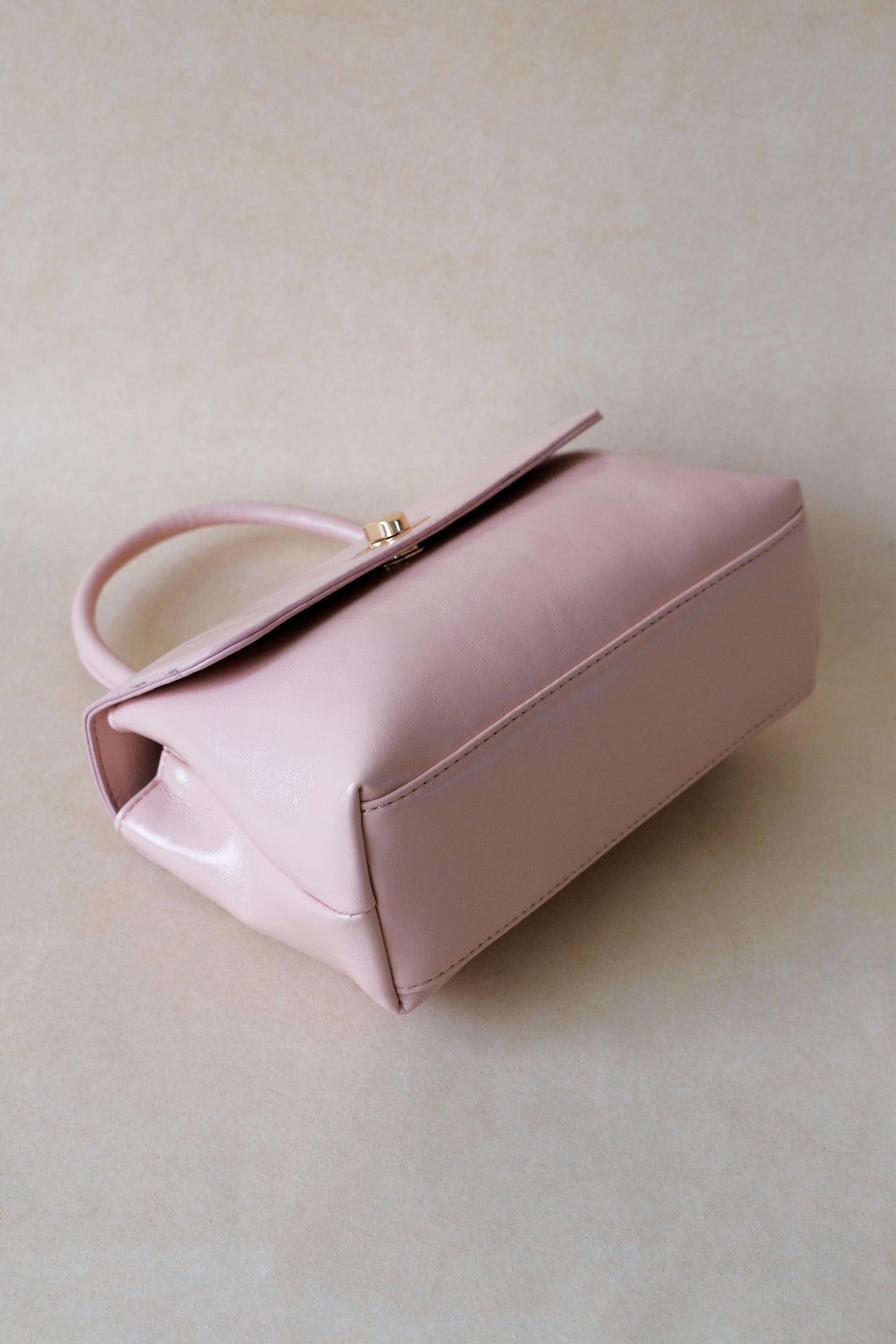 [SAMPLE RELEASE] The Vivienne Box - Macaroon Pink