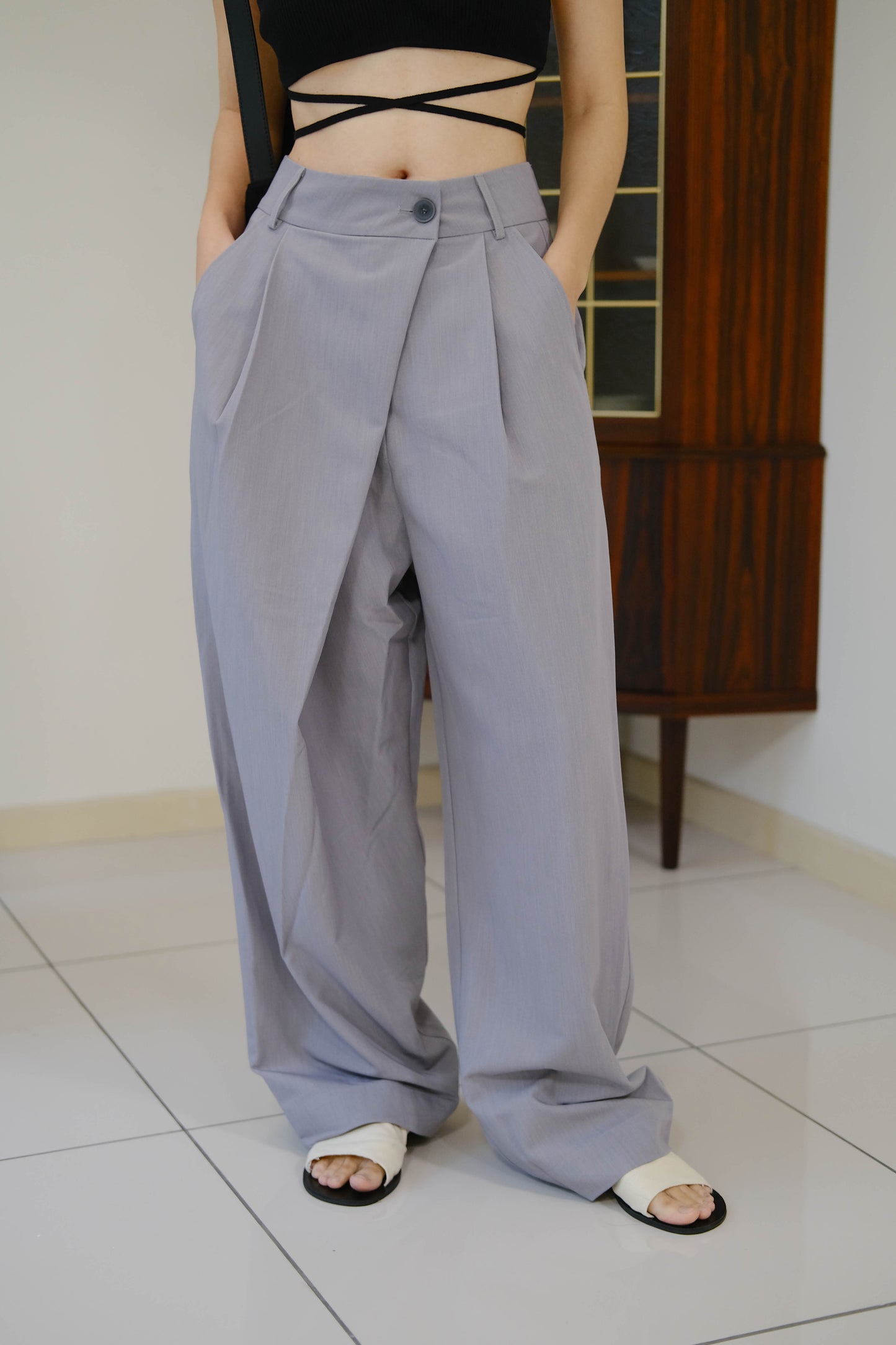 High waist wide leg trousers in grey
