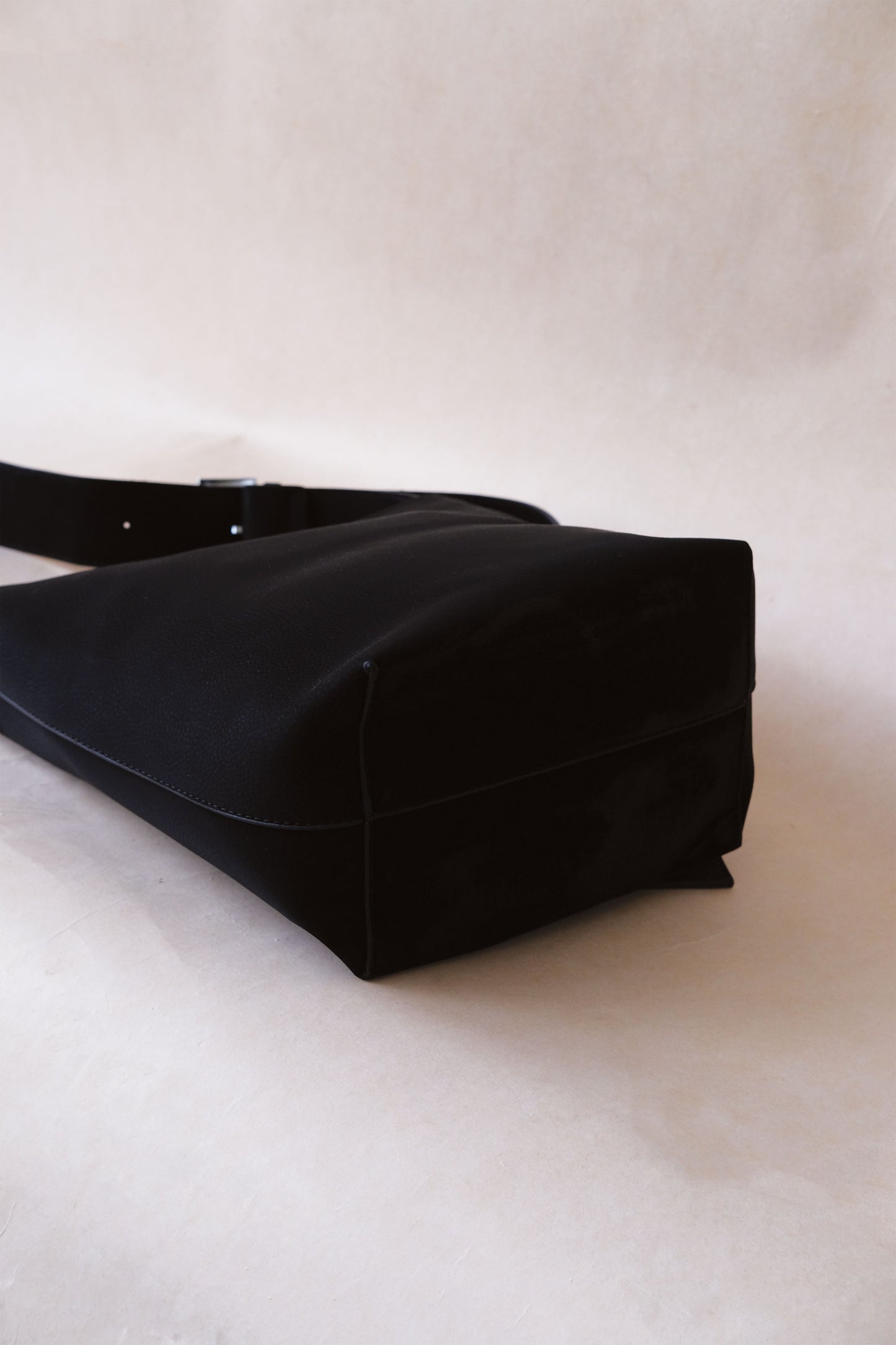 The Emery Bucket - Classic Black