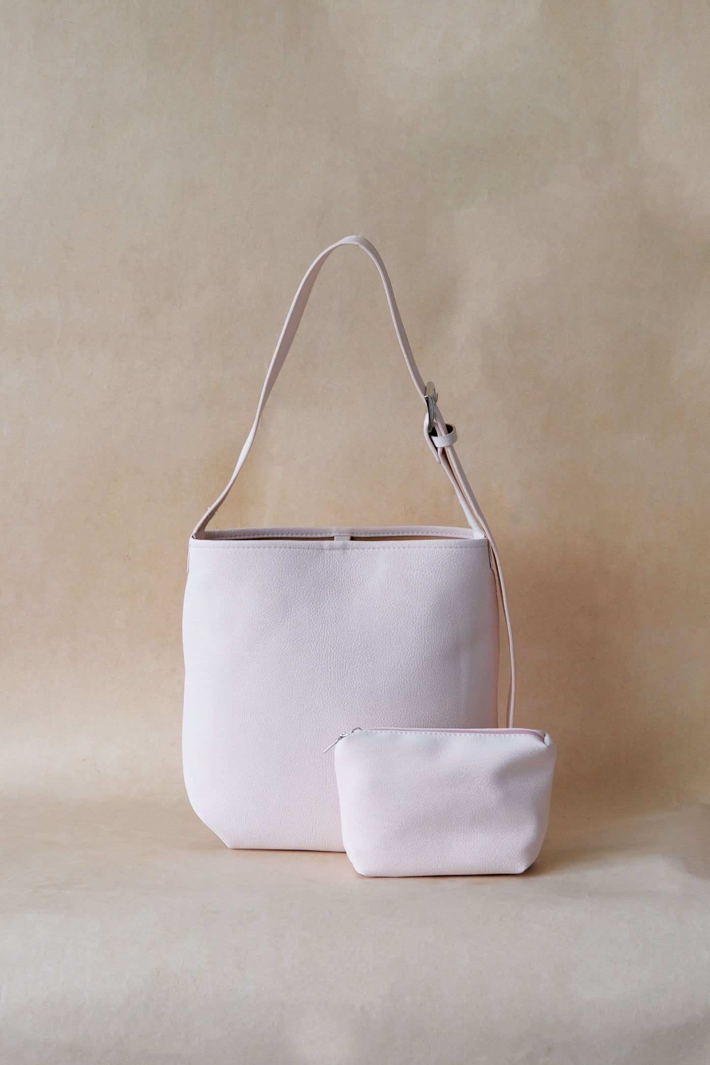 The Emery Bucket - Light Pink