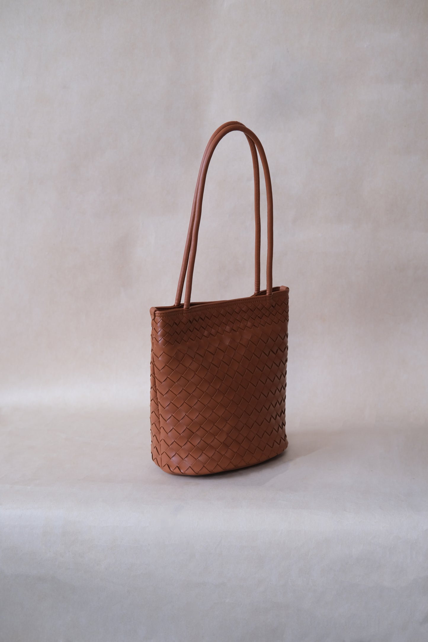 Artisan Manor Bucket - Chestnut
