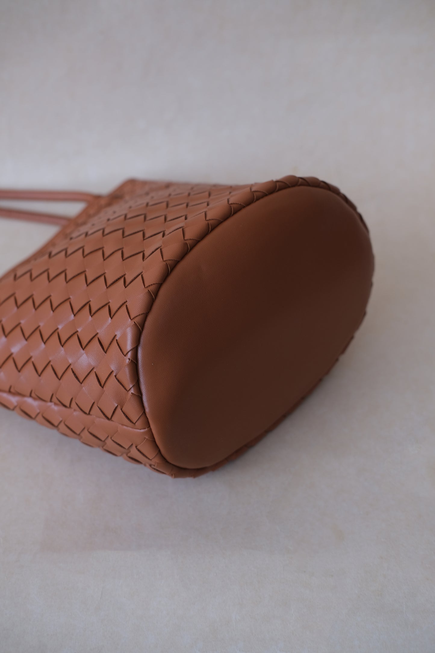 Artisan Manor Bucket - Chestnut