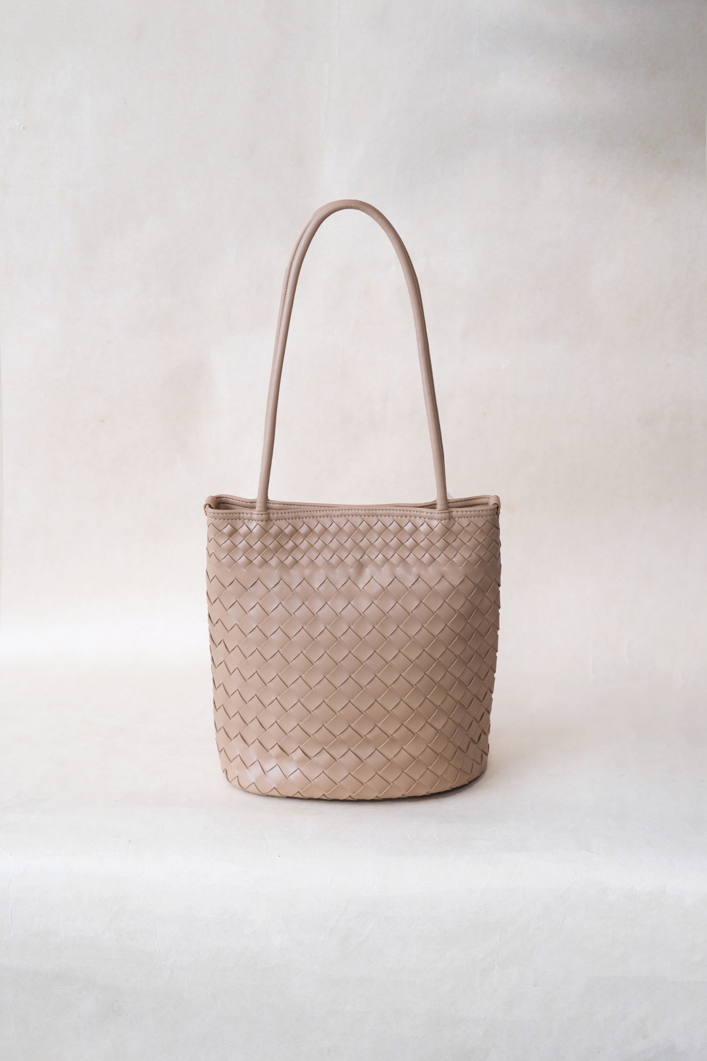 Artisan Manor Bucket - Almond