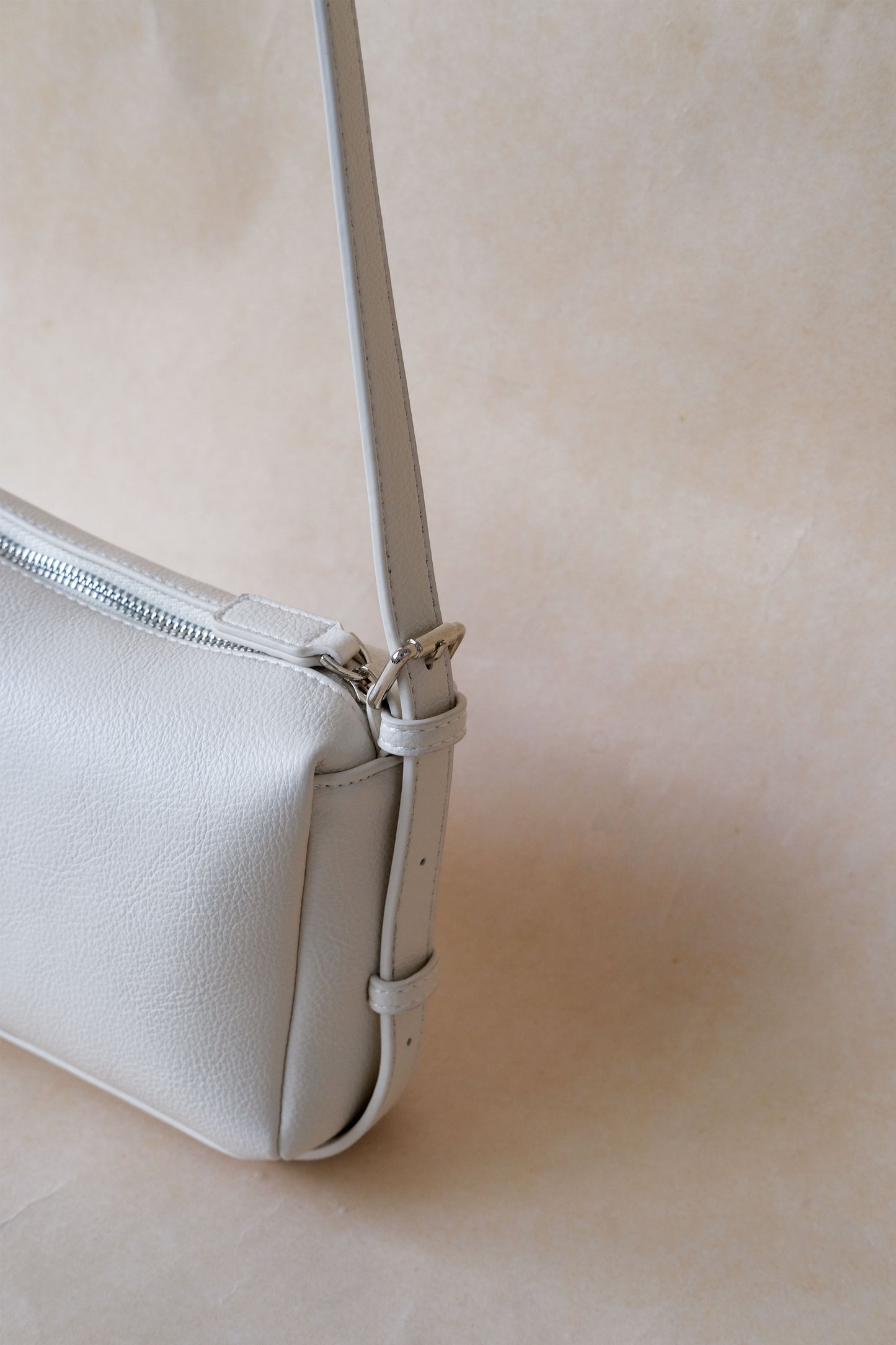 The Miréa Duo - White