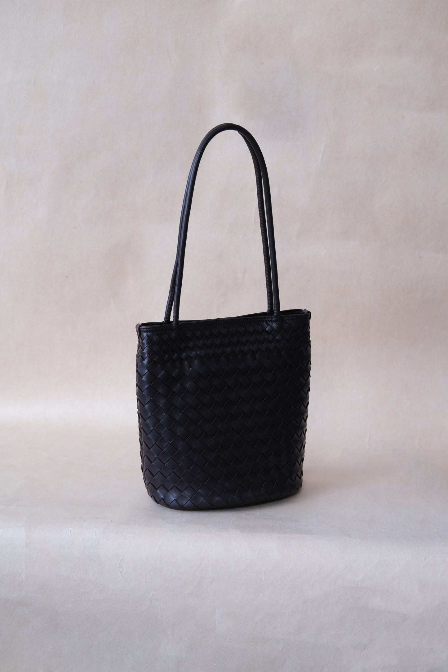 Artisan Manor Bucket - Black Currant