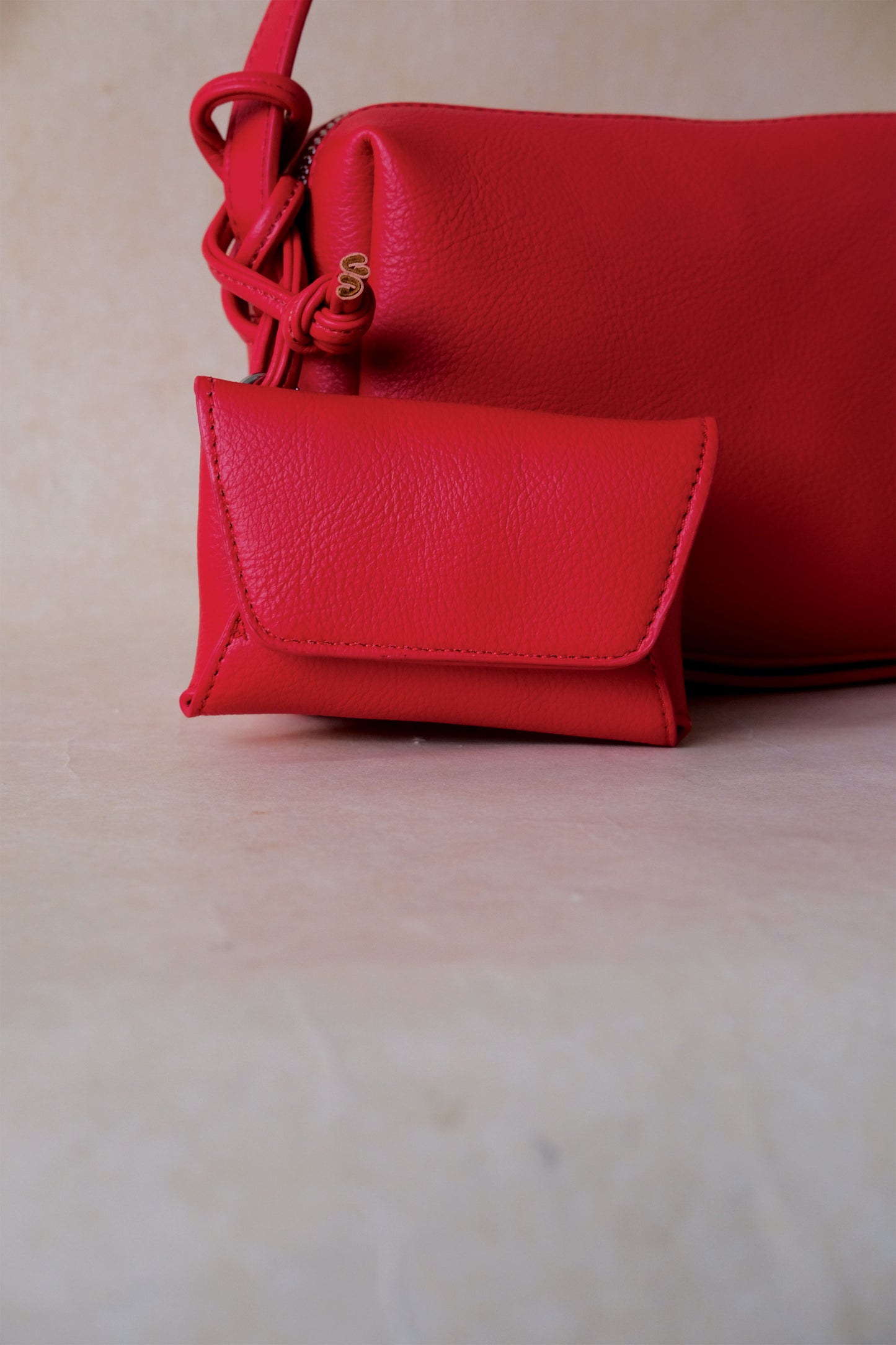 The Miréa Duo - Red