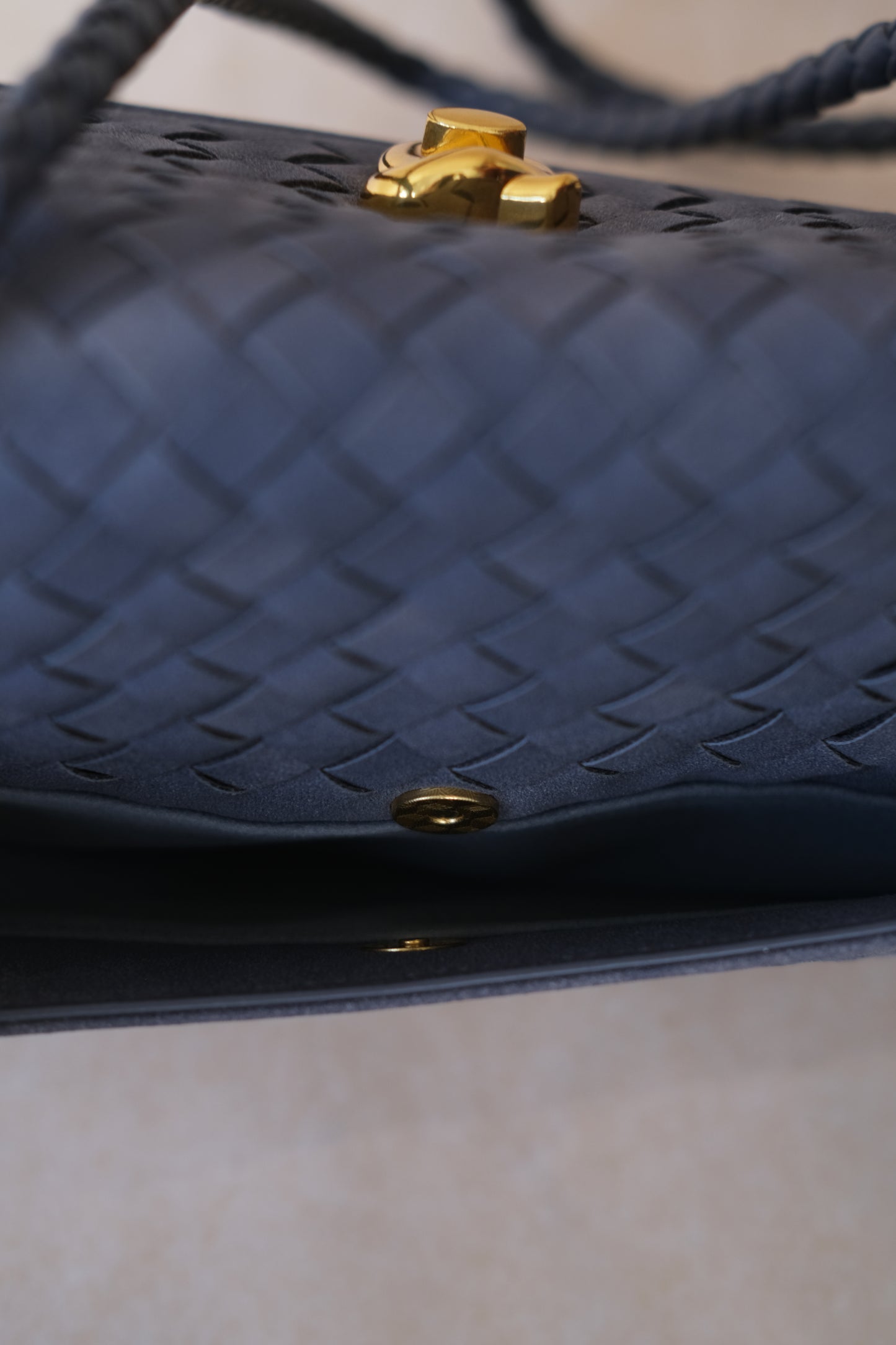 Artisan Linear Flap - Warm Gray