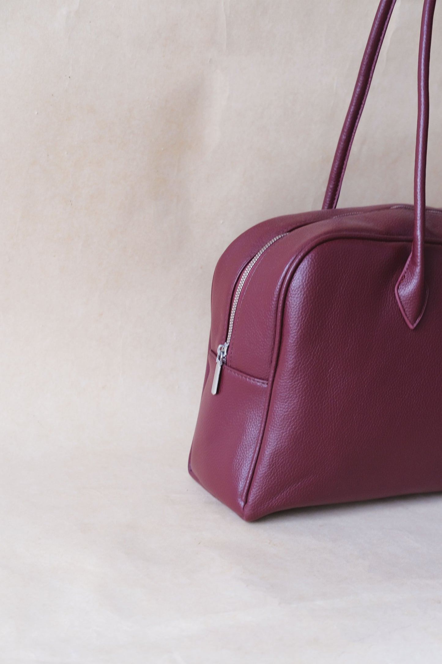The Elira Tote - Wine Red