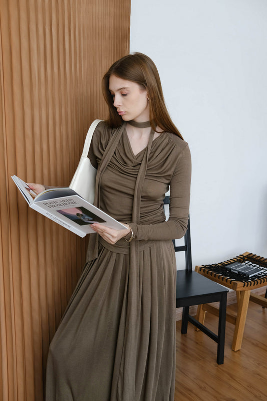 [2Pcs Suit] For Small scarf irregular hem long sleeve top + Wide Waist Plated Pocket Skirt- Oatmeal