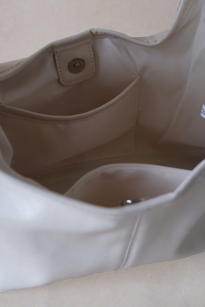 The Eloise Hobo - White