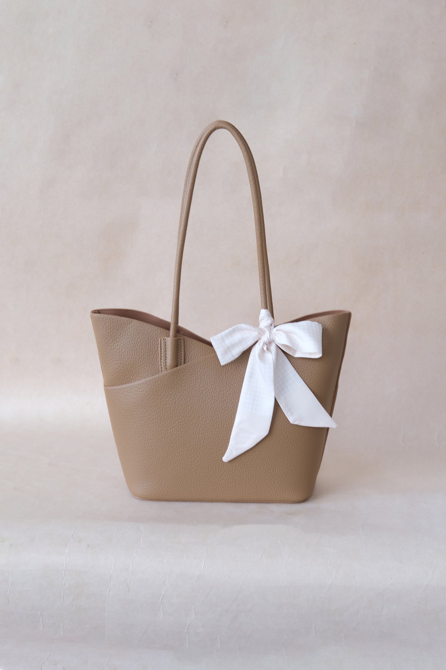 Flower Bud Aura Bag - Biscotti