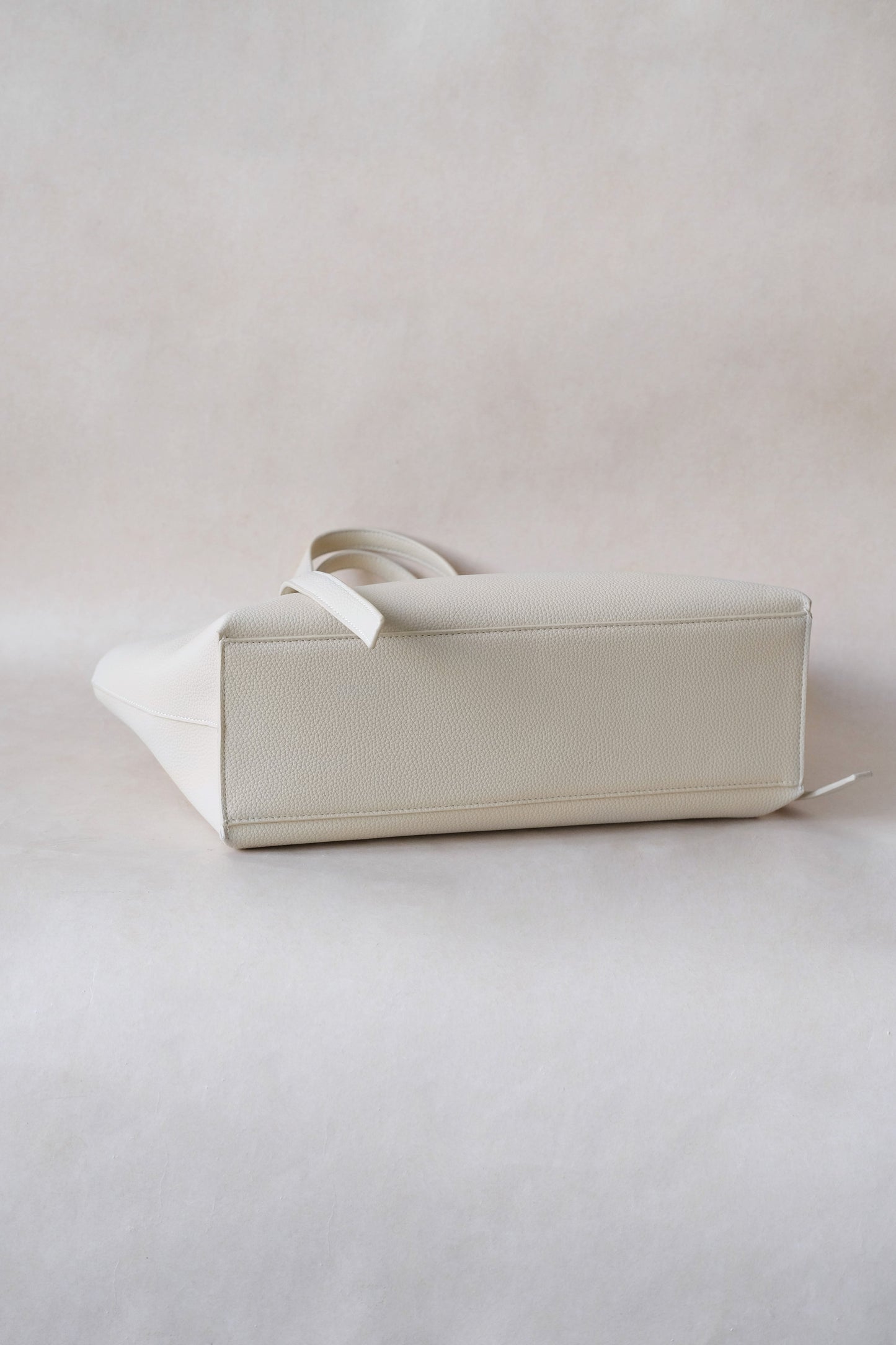 Celeste Commuter Bag - White