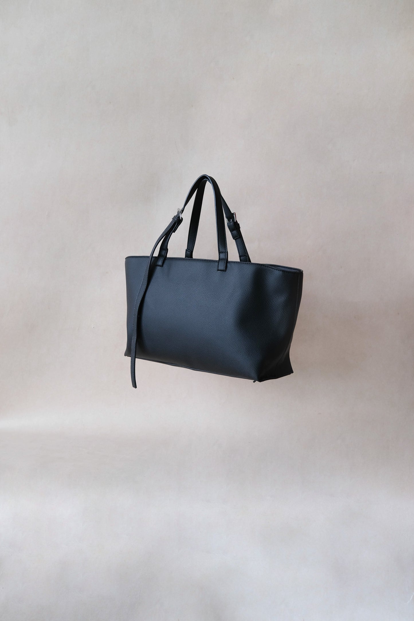 Celeste Commuter Bag - Classic Black