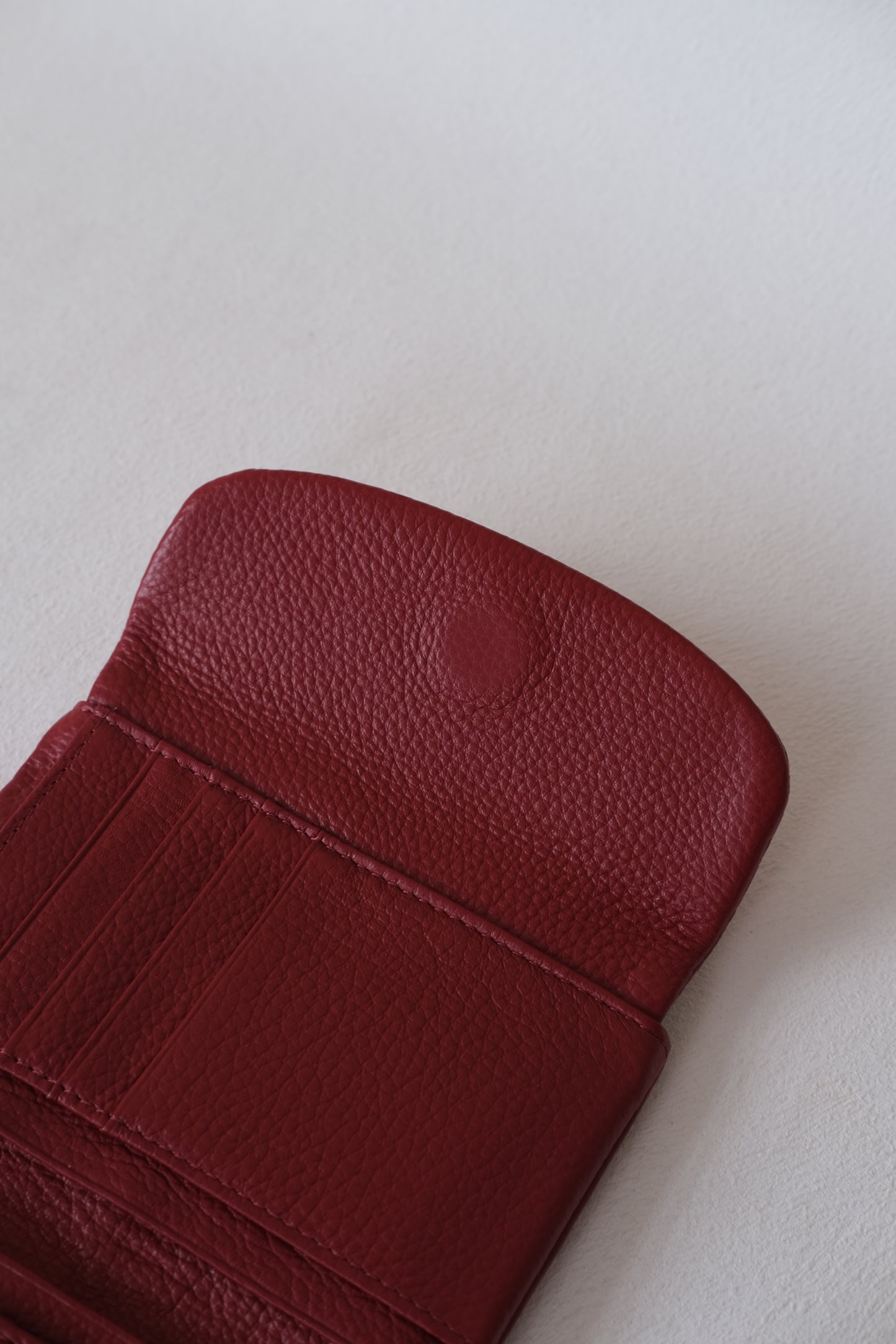 Elara Compact Wallet - Plum