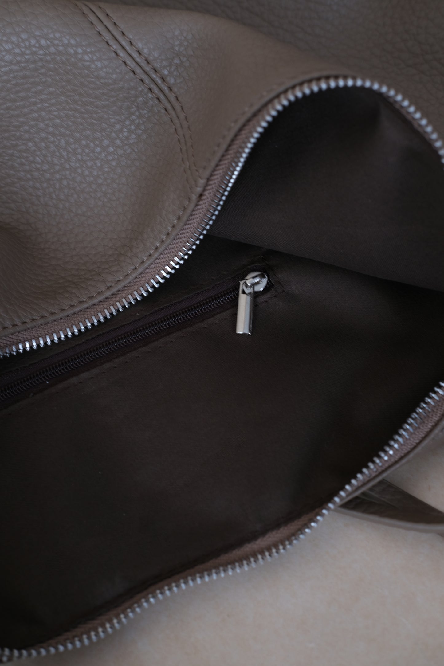 Elara Commuter Tote - Mud