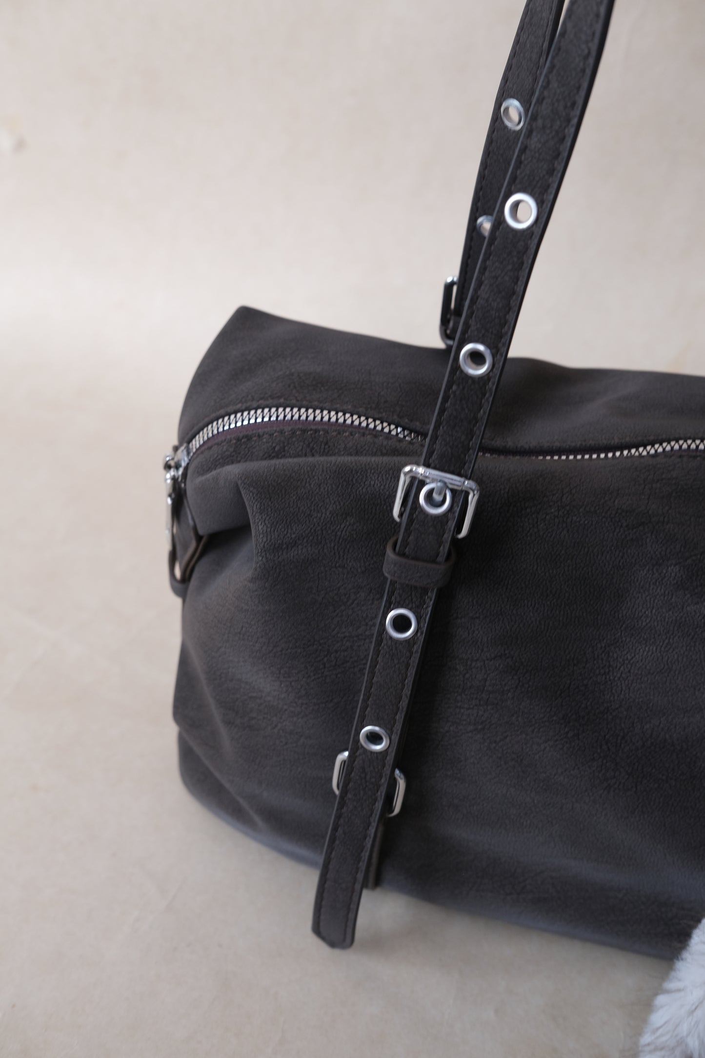The Muse Tote - Ebony
