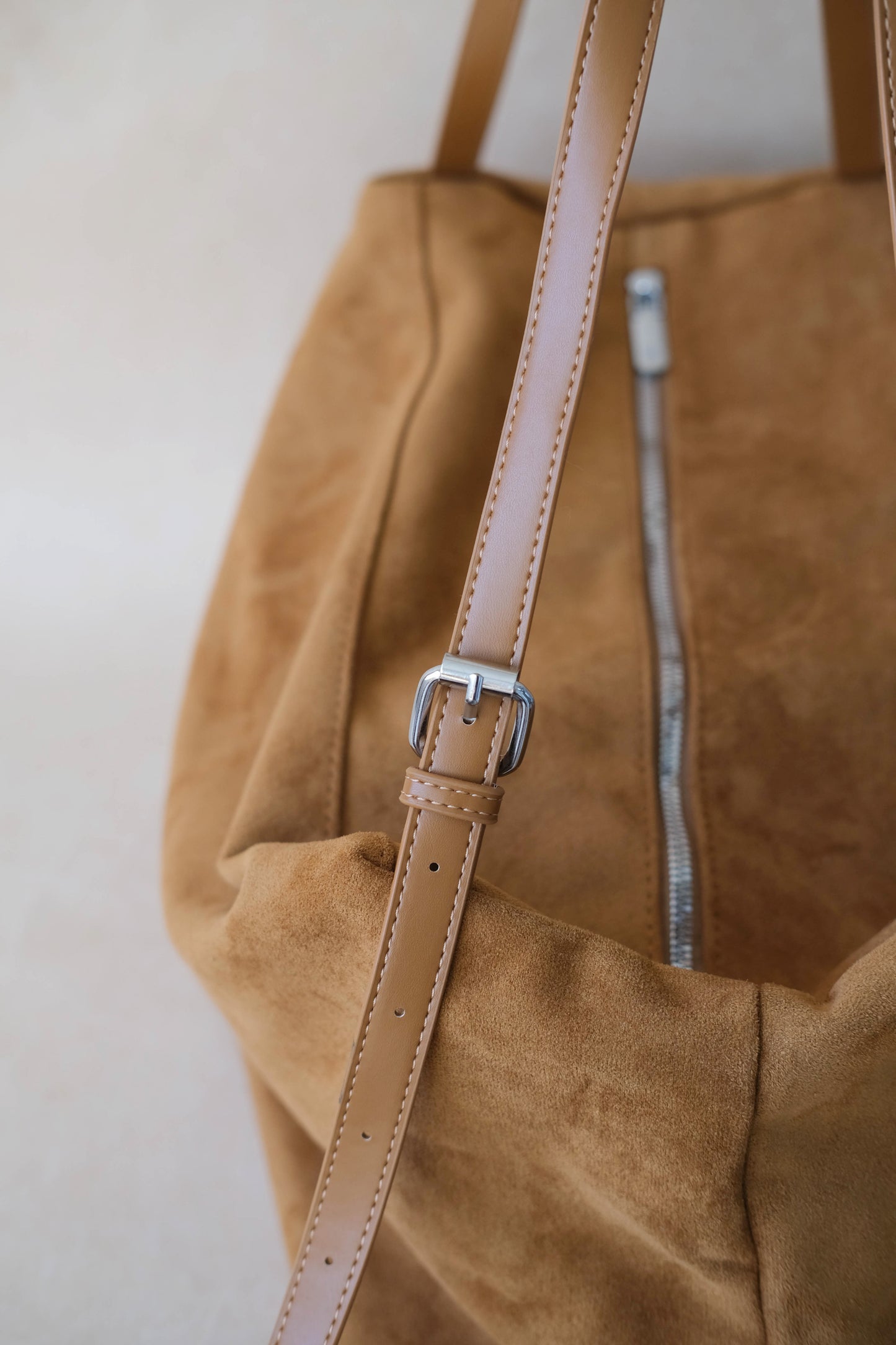 Urban Classic Suede Weekender - Chestnut