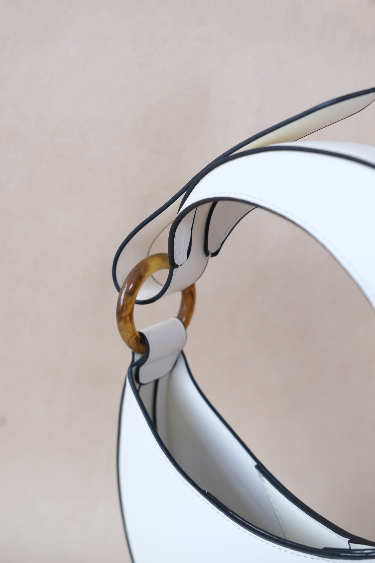 Oval Large Capacity Shoulder Armpit Bag - White