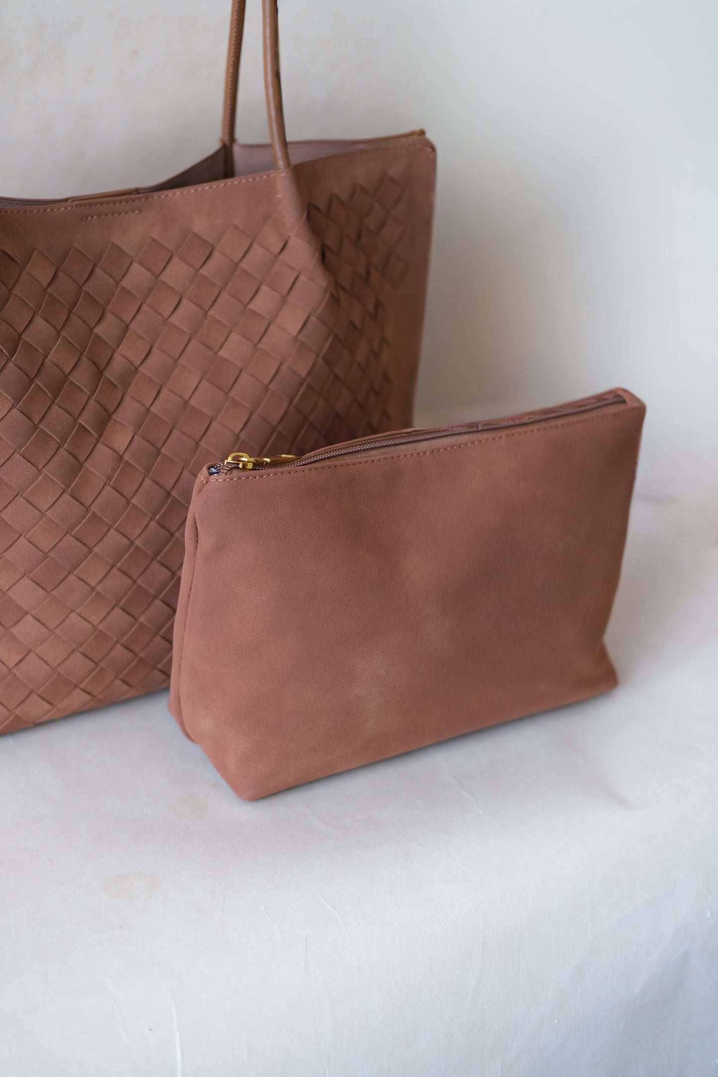 The Artisan Grande Tote - Chestnut