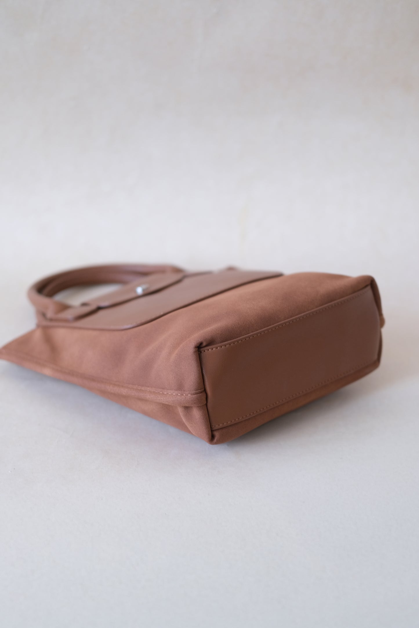 The Chérie Bucket Bag - Chestnut