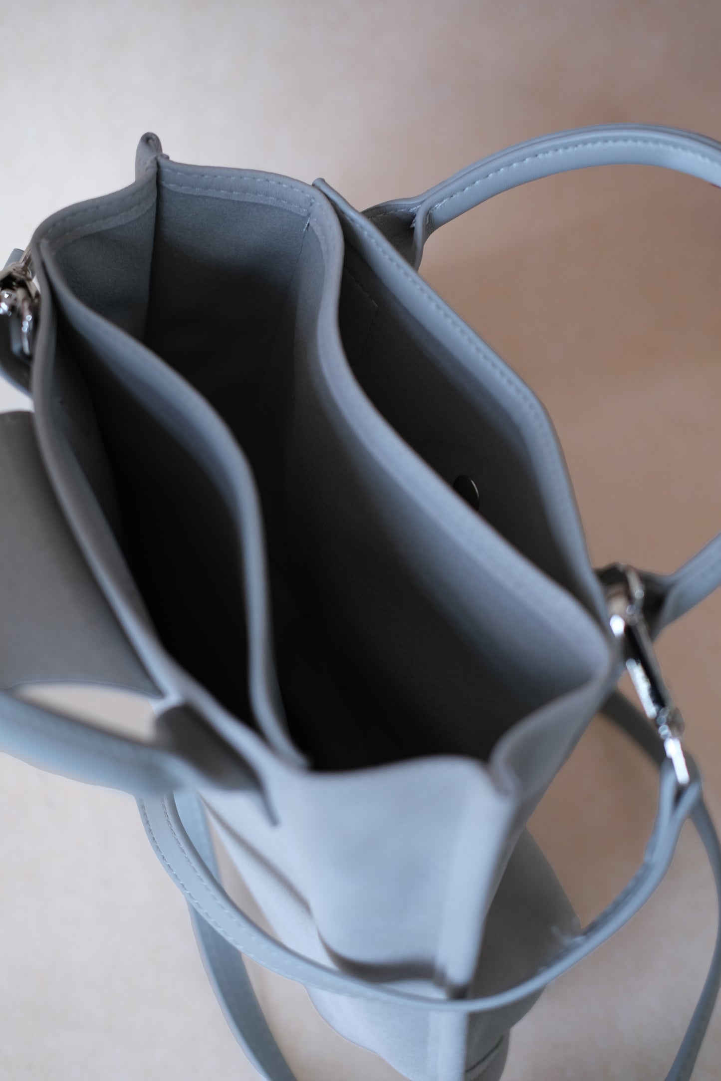 The Chérie Bucket Bag - Agate Gray