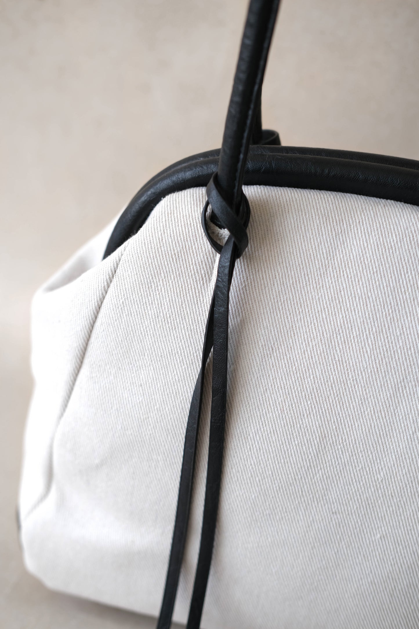 The Isabelle Shell Tote - White